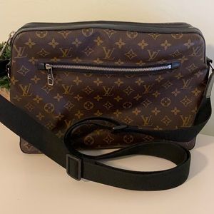 Louis Vuitton messenger bag